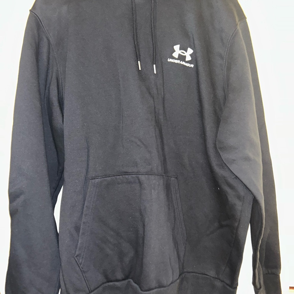 Under Armour Men's Black Pullover Sweater